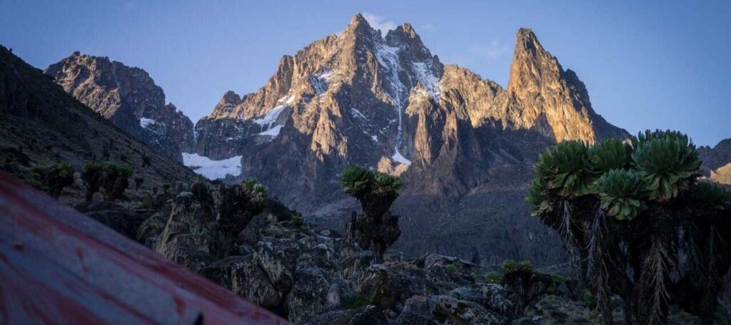 2025 Top 1 Best Guide to Climbing Mount Kenya