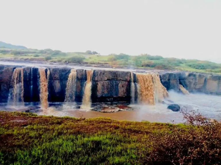 Best Places To Visit In Isiolo County, Isiolo tourist attractions, Best Things to do In Isiolo County, Places to stay in Isiolo, Where is Isiolo located in Kenya