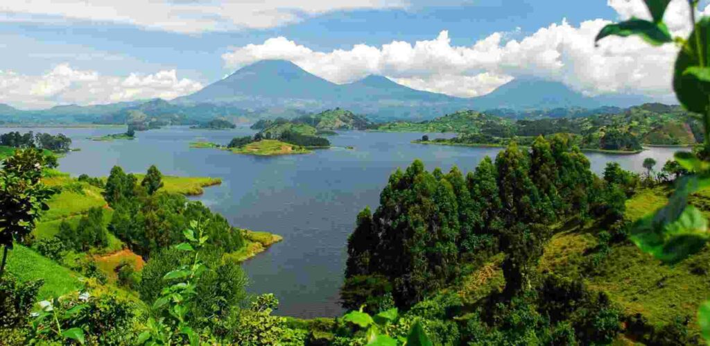 Lake Mburo National Park Uganda, Lake Mburo National Park entrance fee, Lodges in Lake Mburo National Park, Kampala to Lake Mburo National Park, Lake Mburo National Park Uganda safari