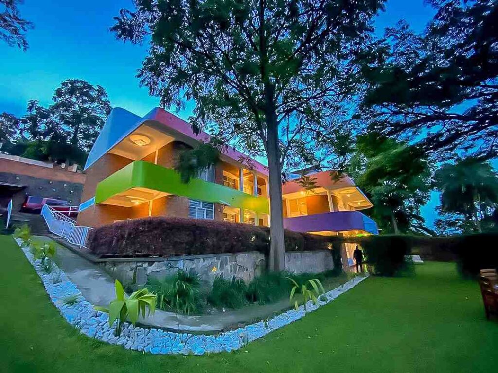 Scenic Escape into Kigali Art District, Exclusive Experience at Kigali Art Centre, Luxury Visit to a Kigali Art Gallery, Immersive Visit to Kigali Art Museum, Curated Visit to Kigali Art Galleries in Kigali