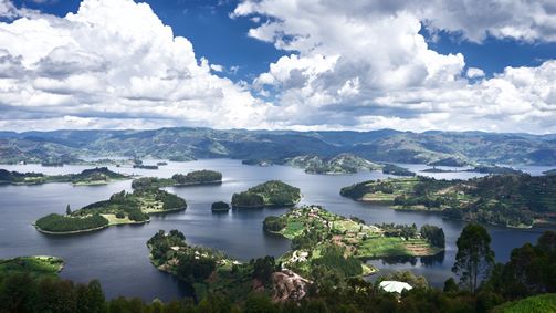 Lake bunyonyi Uganda, Luxury lake tours, Lake Bunyonyi hotels, Lake bunyonyi tour, Luxury honeymoon escape